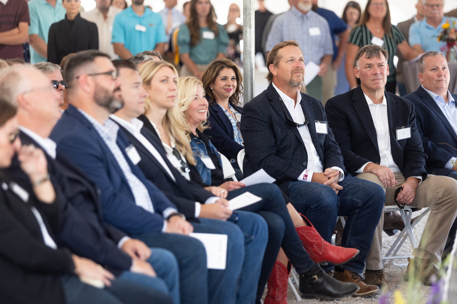 Press conference crowd image